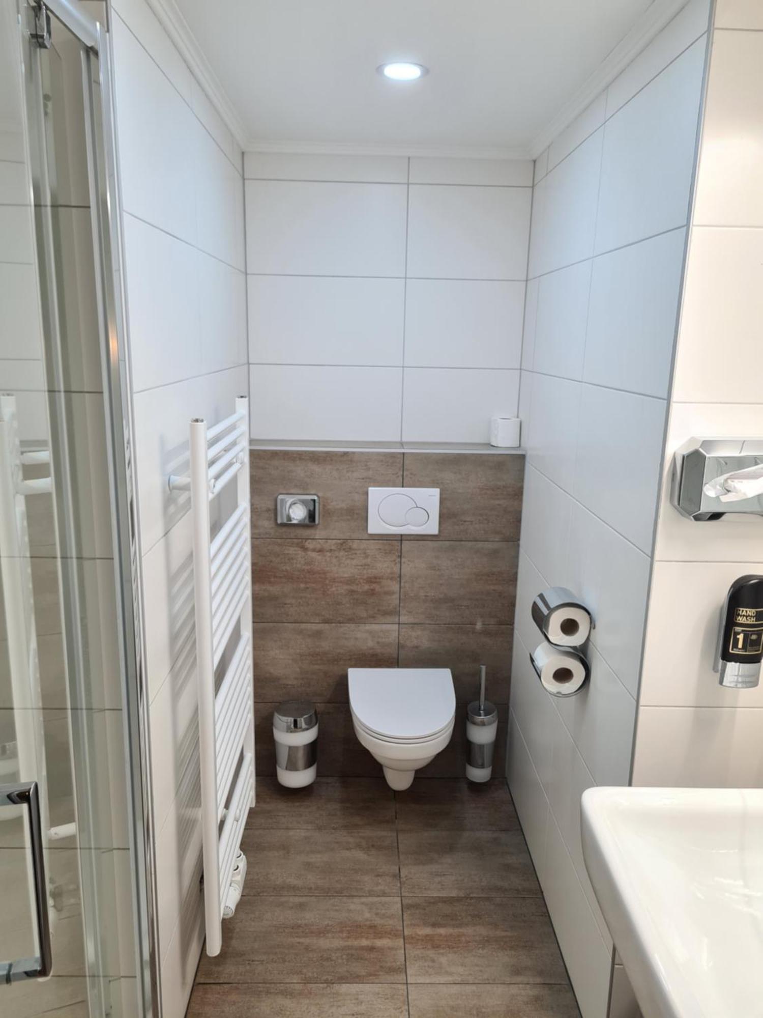 Double Room,1583143768:JPEG